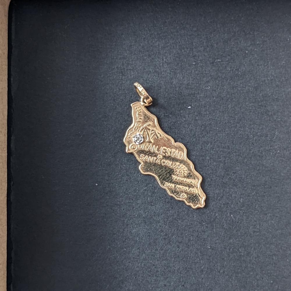 Gold Aruba with small diamon